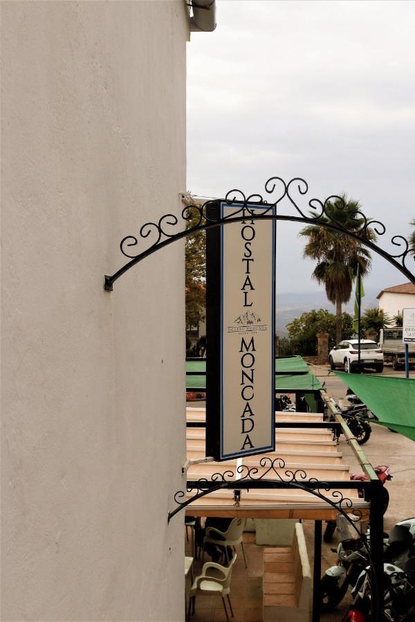 Hostal Moncada เกาซิน ภายนอก รูปภาพ