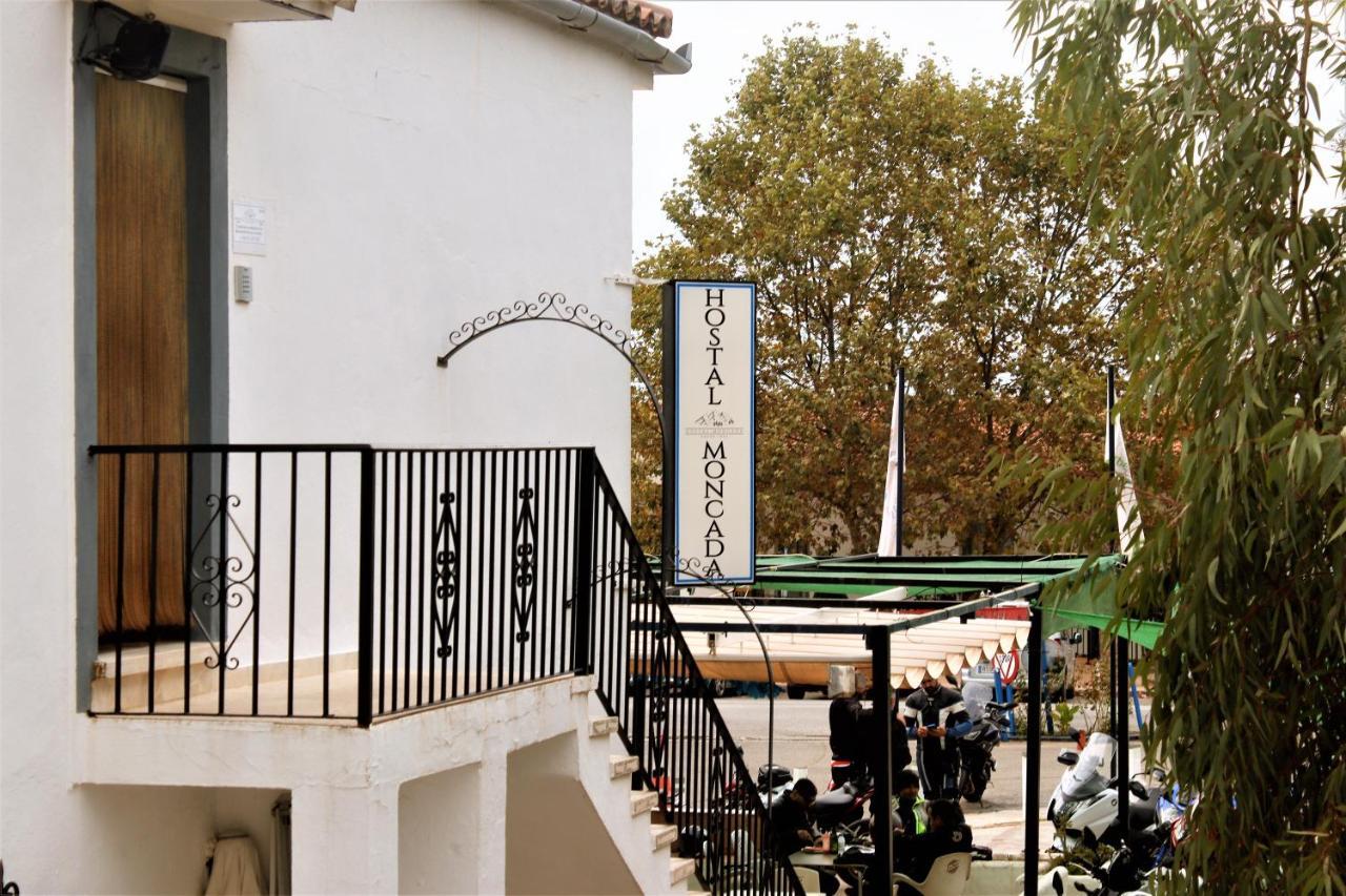 Hostal Moncada เกาซิน ภายนอก รูปภาพ