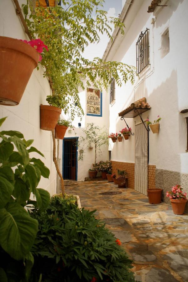 Hostal Moncada เกาซิน ภายนอก รูปภาพ