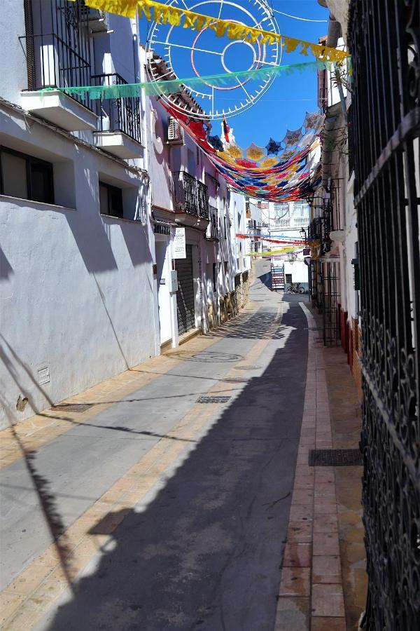 Hostal Moncada เกาซิน ภายนอก รูปภาพ