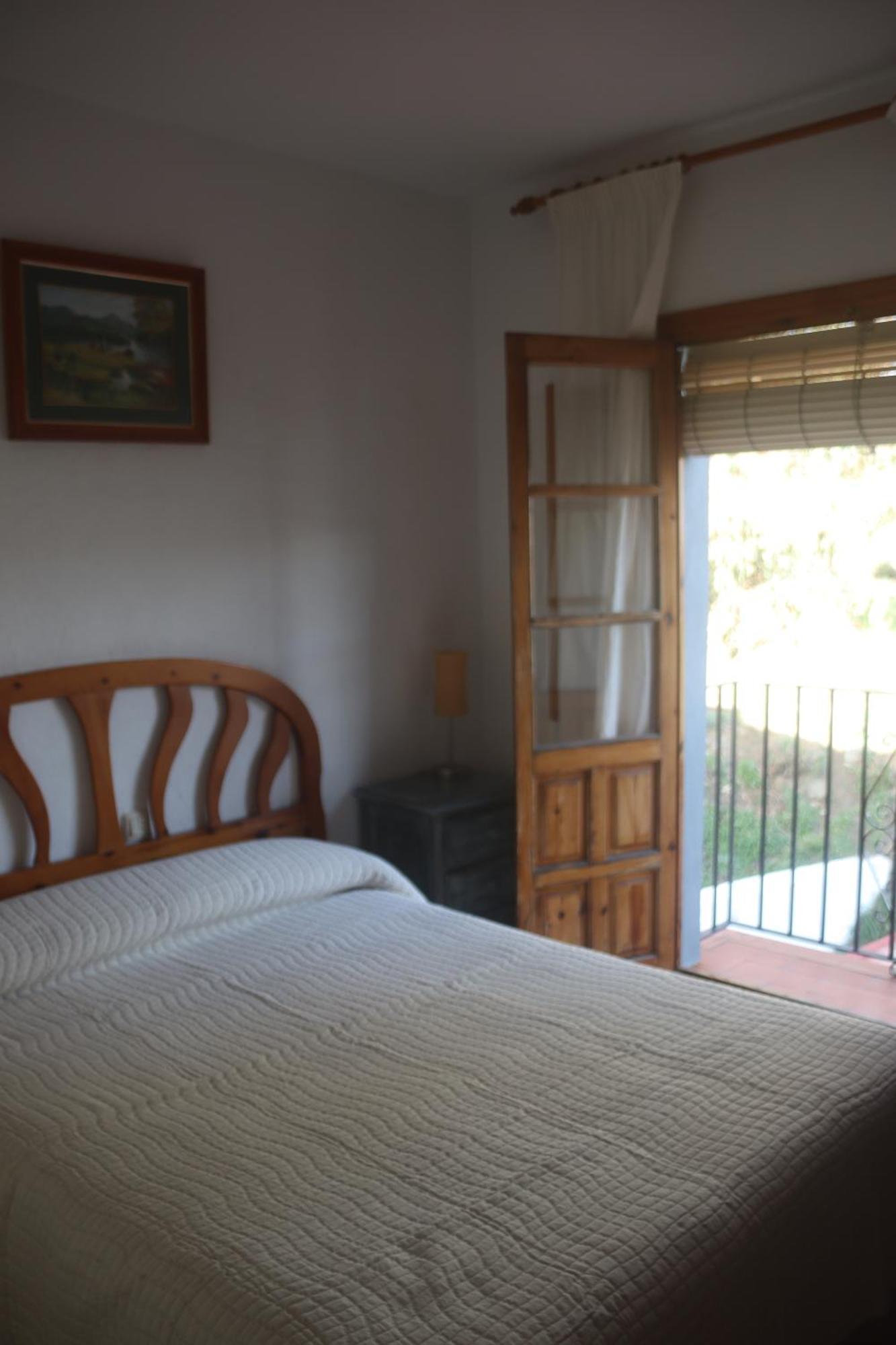 Hostal Moncada เกาซิน ภายนอก รูปภาพ