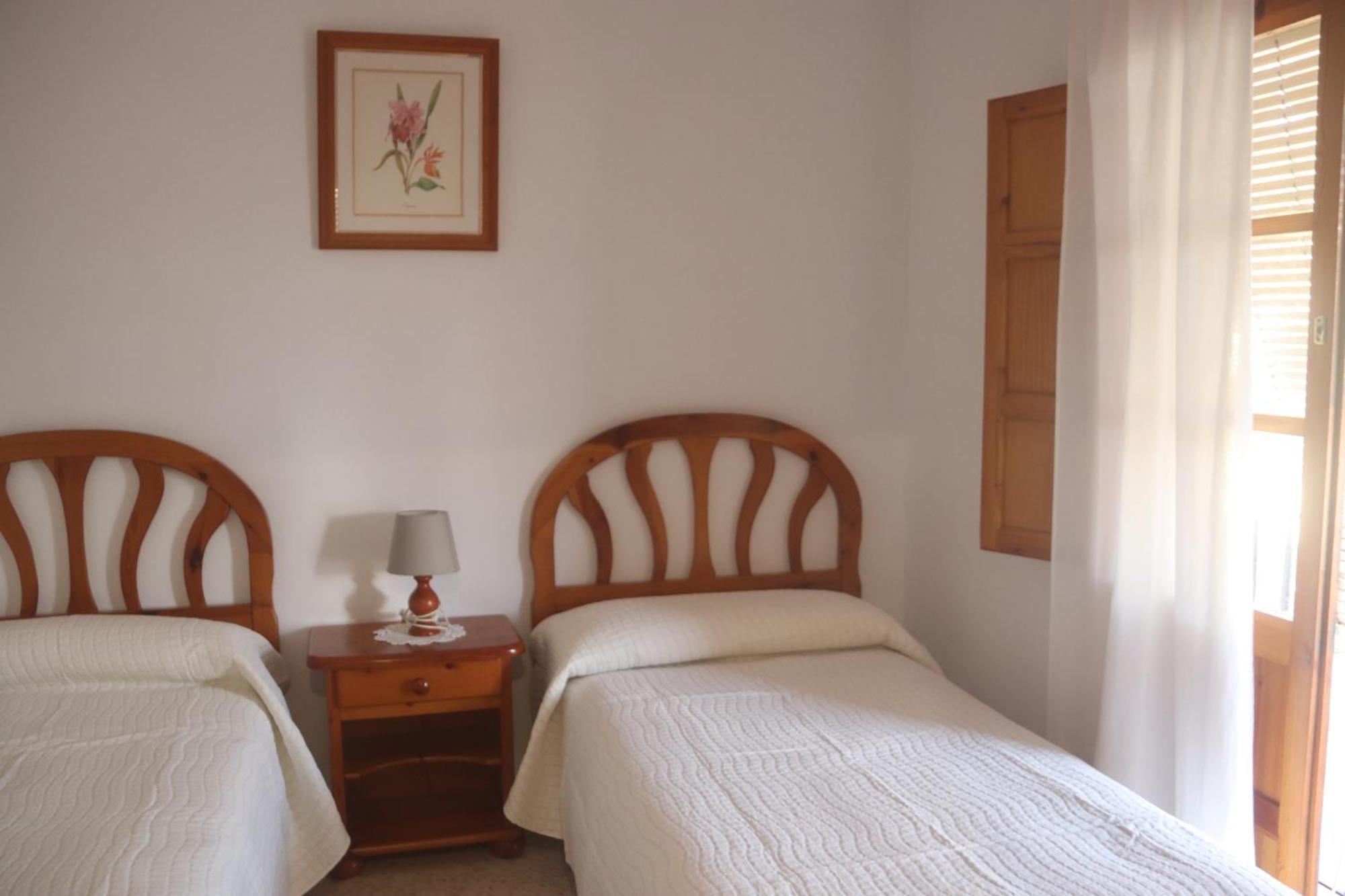 Hostal Moncada เกาซิน ภายนอก รูปภาพ