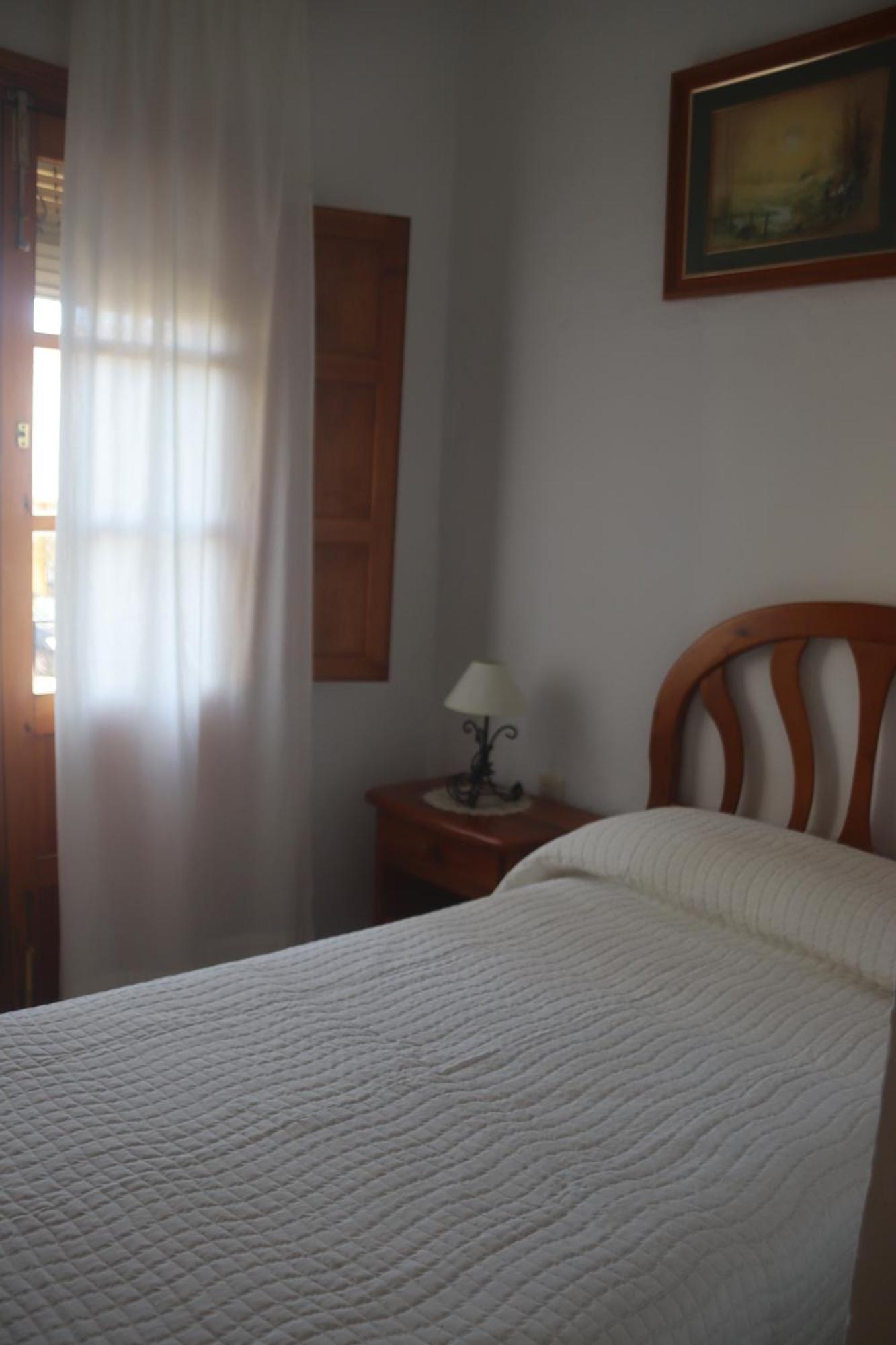 Hostal Moncada เกาซิน ภายนอก รูปภาพ